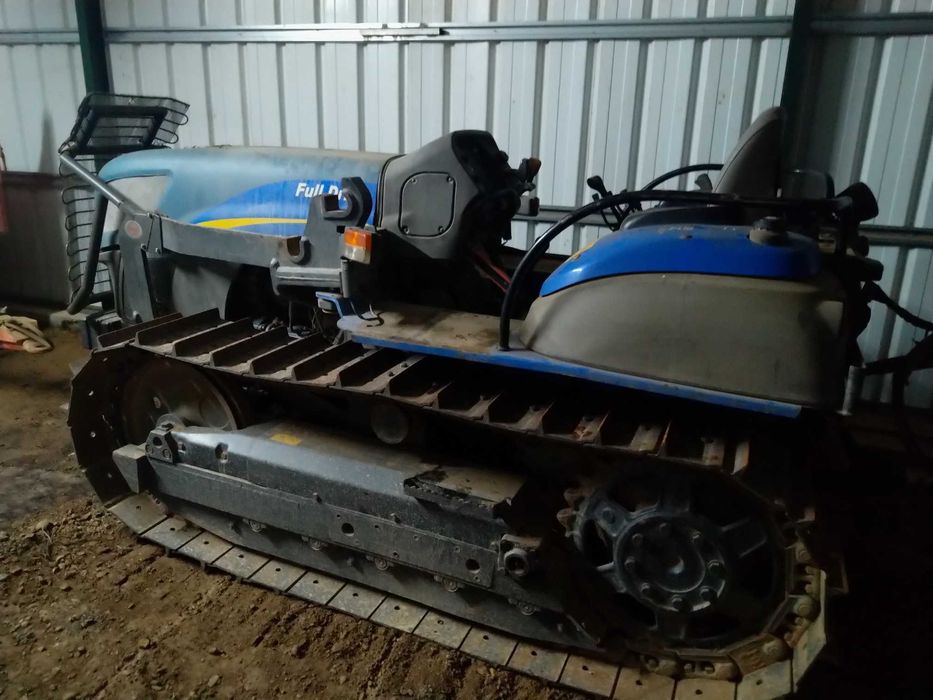 Trator lagartas New Holland TK4040