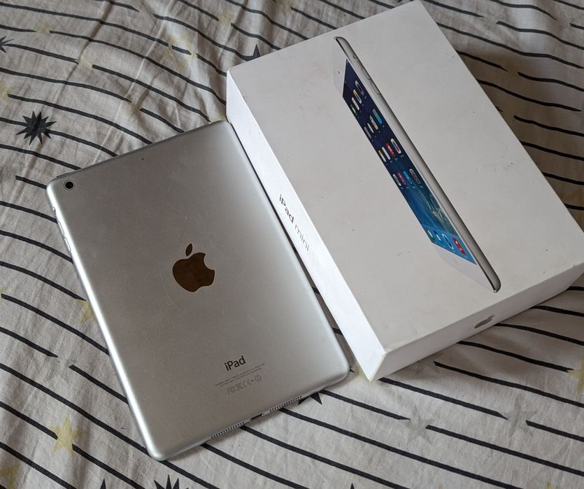 Ipad 2 mini 64 з дефектом