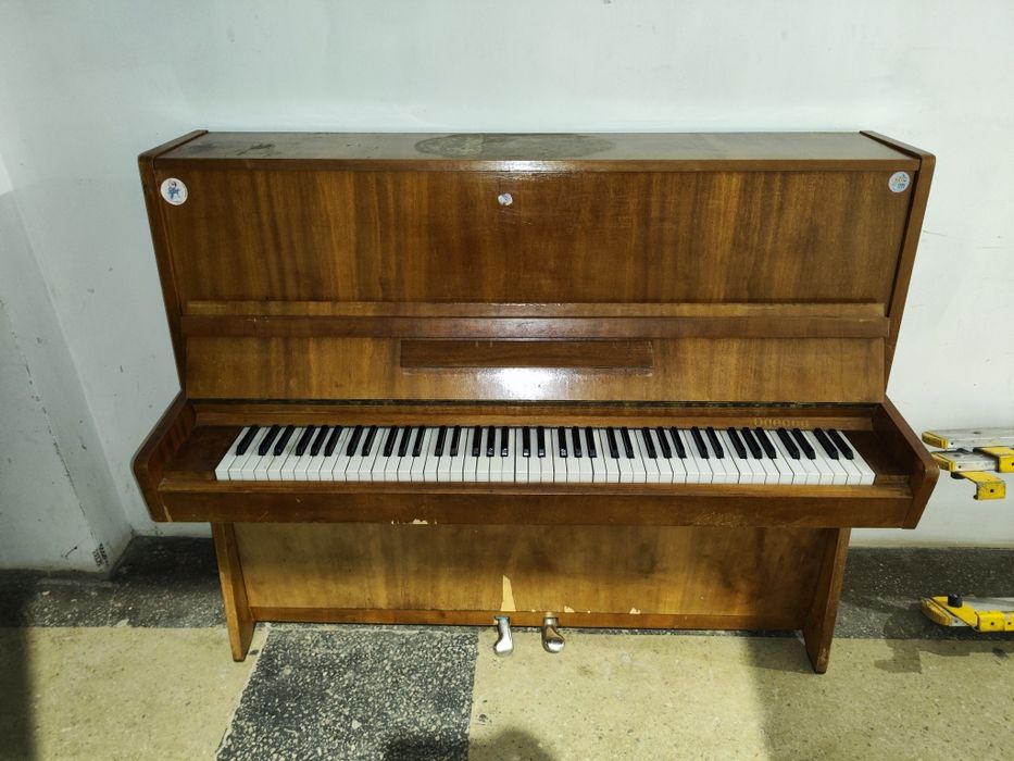 Піаніно Україна "Одесса", гарний стан