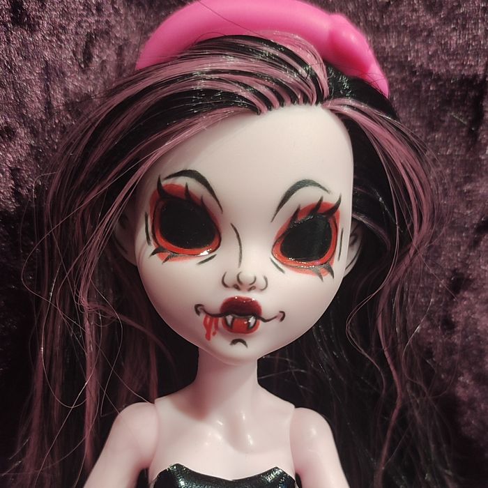 Монстер хай Дракулаура ооак