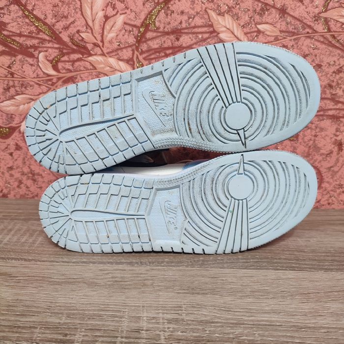 Кросівки Nike Air Jordan 1 Mid Ice Blue Gs Light Blue size 39/24.5