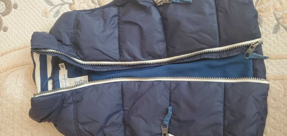 Жилетка на хлопчика H&M 116 маломірить