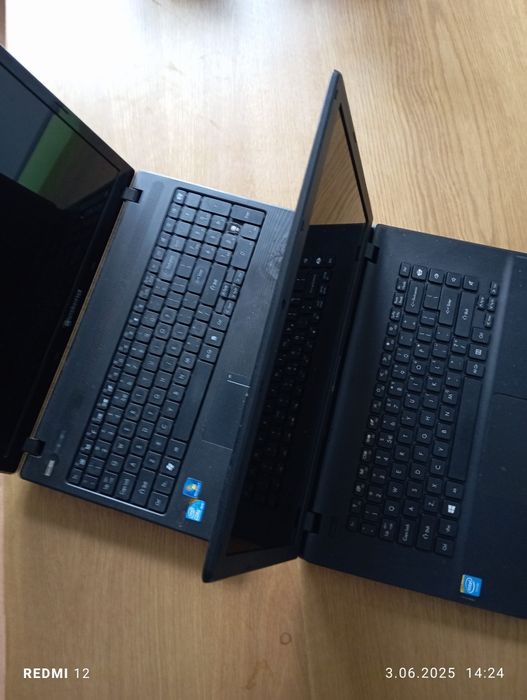 2 laptopy na części