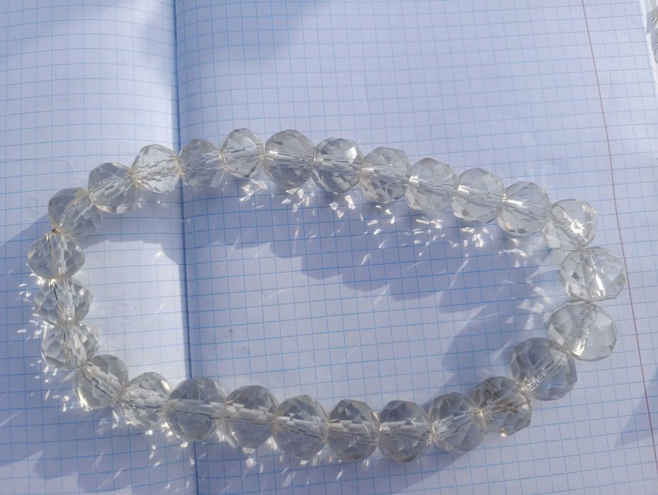 Бусы горный хрусталь