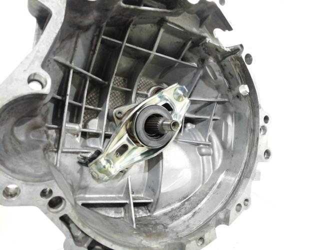 Caixa de velocidades Audi A4    2.0tdi 140cv    ref: HCF