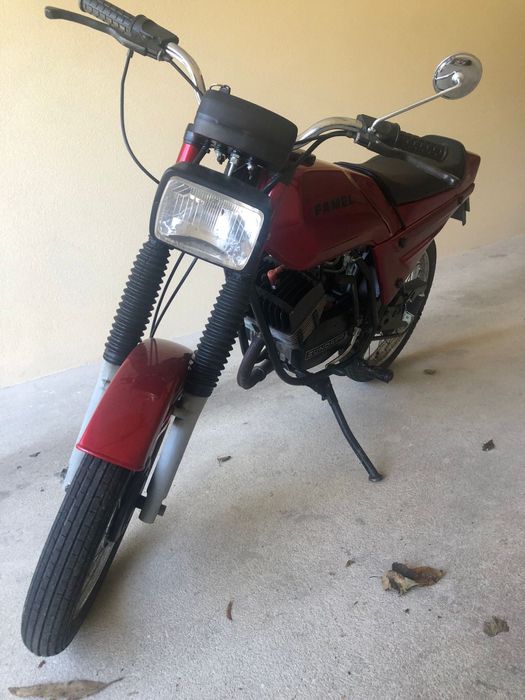 Vendo xf 25 em muito bom estado