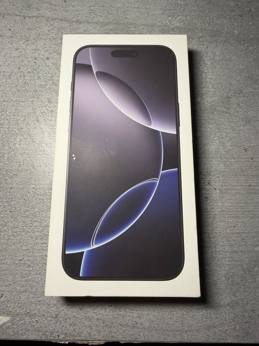 iPhone 16 Pro Max 256GB Black Titanium.