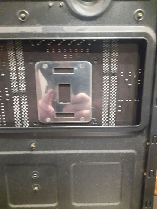 Комплект серверный на xeon 2680
Actica ddr3 - 1600 4gb x4
Мать x79z ve