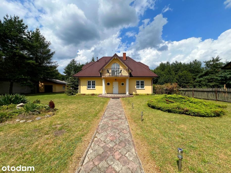 Dom wolnostojący z dużą działką - 142 ary.