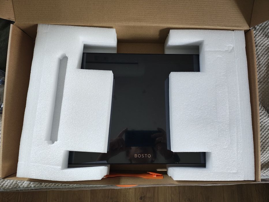 Tablet graficzny BOSTO BT-16UHD with pen