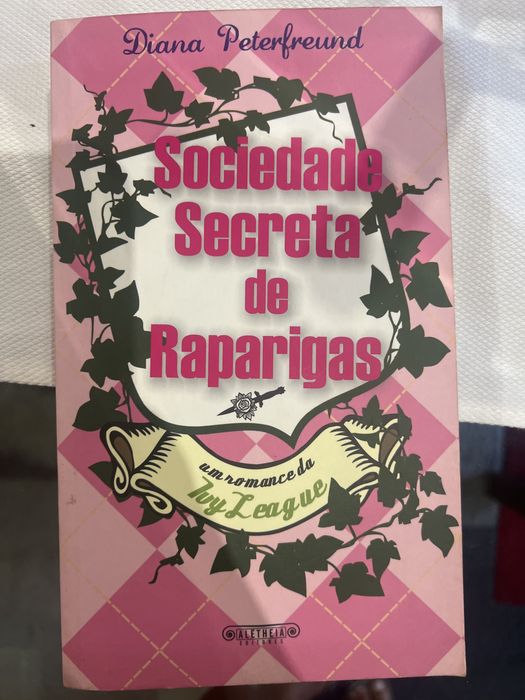 Livro: sociedade secreta de raparigas