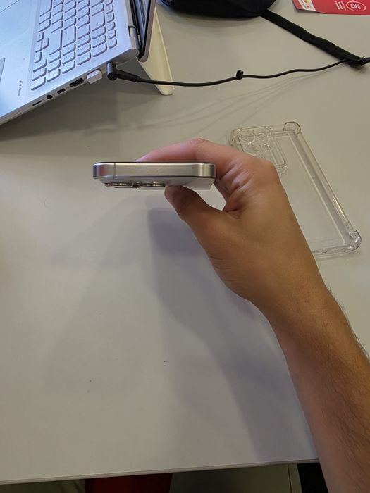 iPhone 15 Pro 256 GB64284525019523122