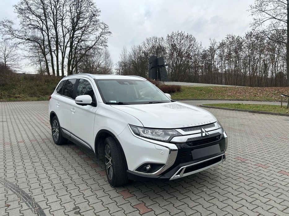 Mitsubishi Outlander Mitsubishi Outlander 2.0 Intense Navi 4WD CVT 150 KM  7 - osobowe