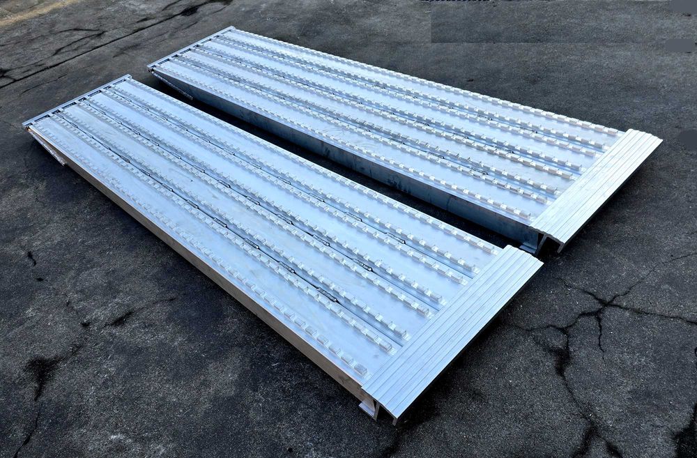 Najazdy aluminiowe PROFESSIONAL 3000x600x90mm mocow.na kątownik 12 ton