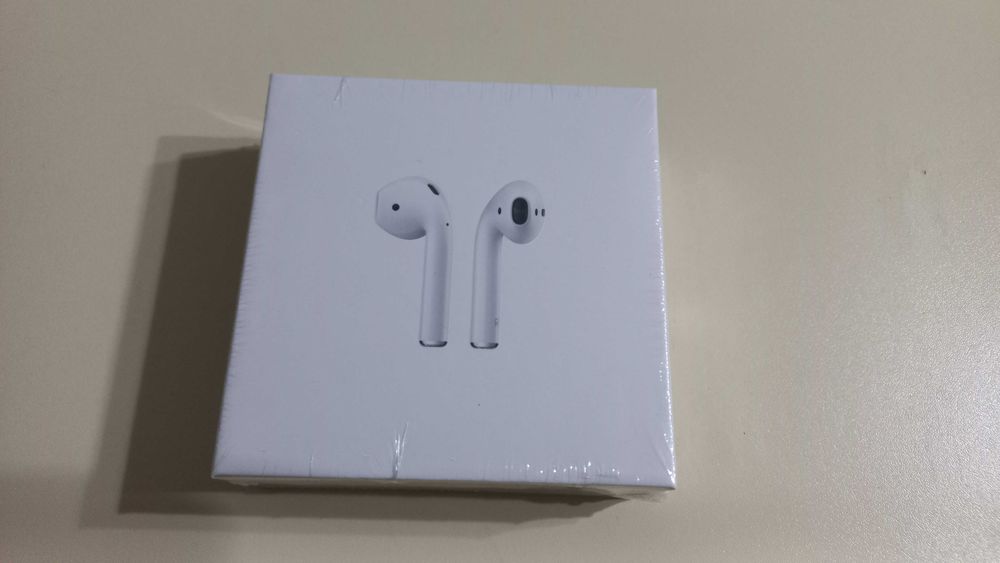 Apple AirPods (2ª Geração) – Caixa selada c/ plástico original