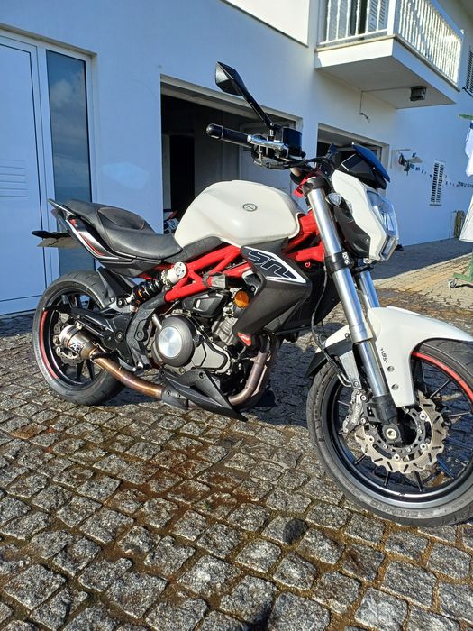 Vendo benelli bn 302 com cavalete incluído