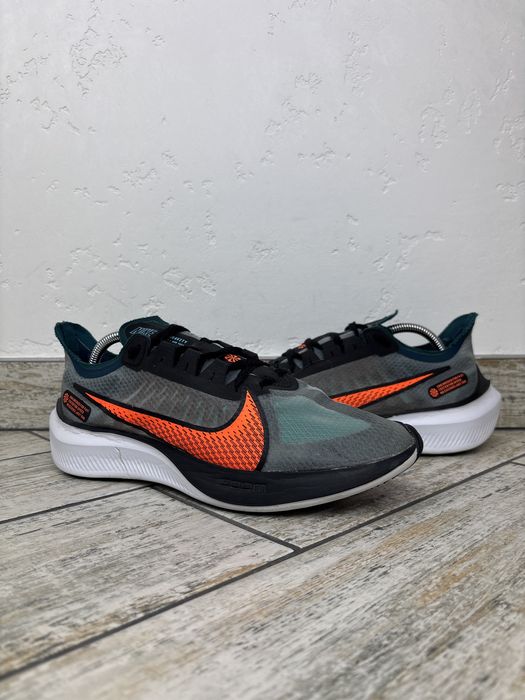 Nike zoom gravity 43р 27,5см