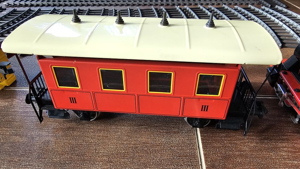 Kolejka Marklin w zestawie z torami wagonami transformer