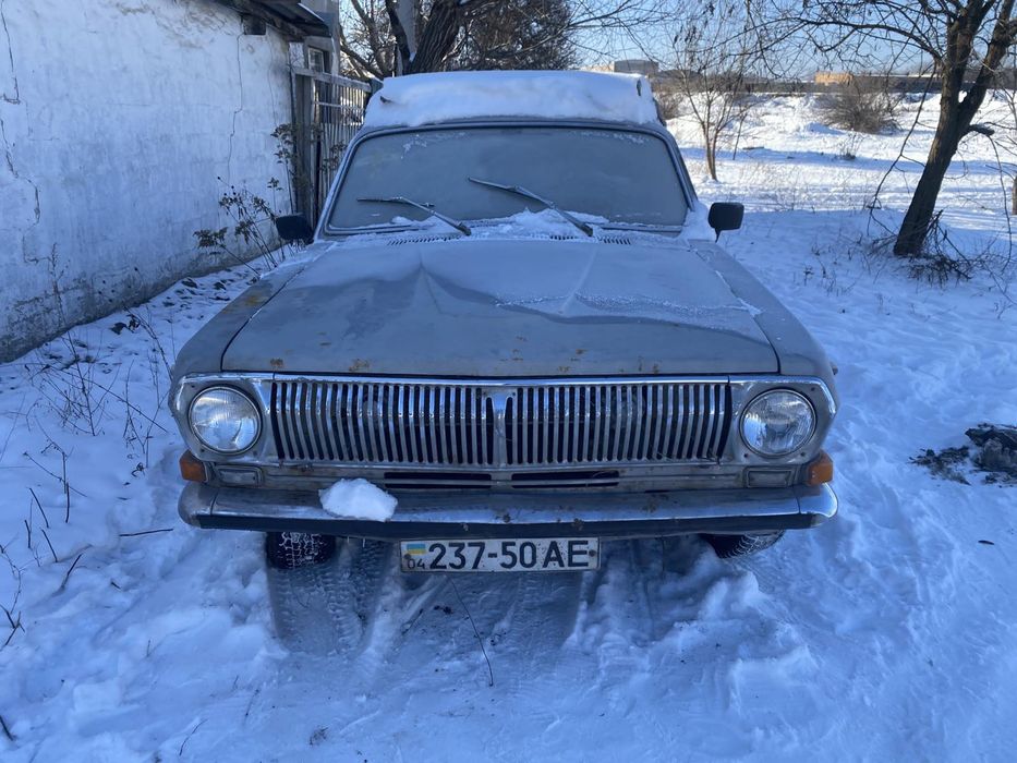 Газ 2401 в родном окрасе