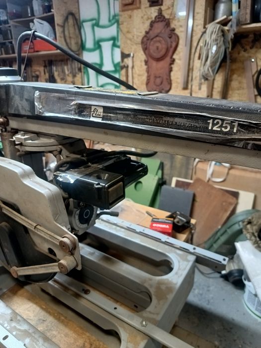 Пила поперечна ELU, у доброму робочому стані.27 000 тис. Гривен.