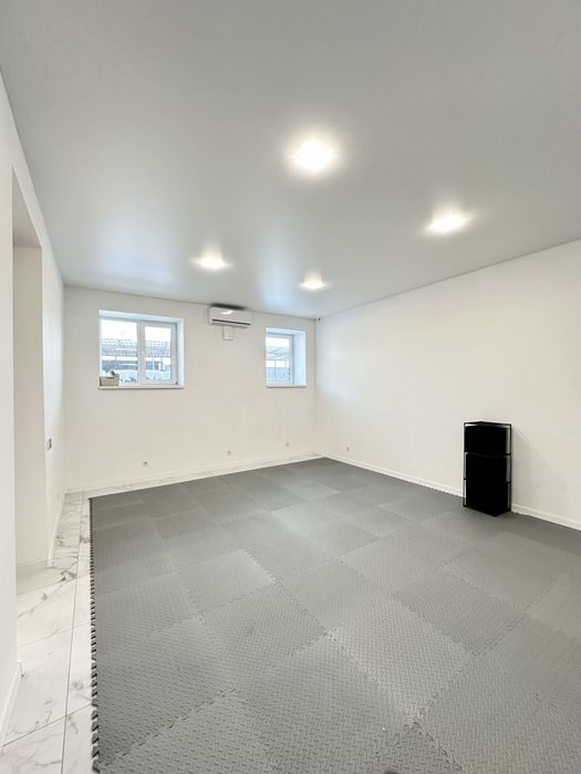 Сдам коммерческое помещение 57 м2 в ЖК Левобережный