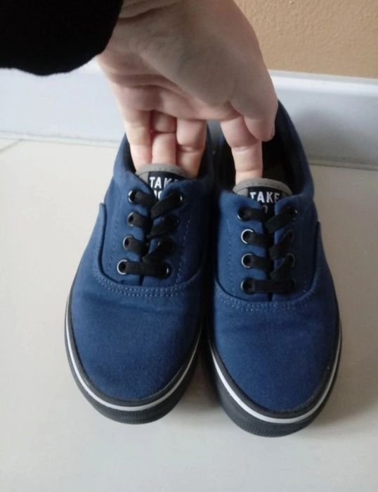 Trampki Reserved boys w rozm. 34 (21,5 cm)