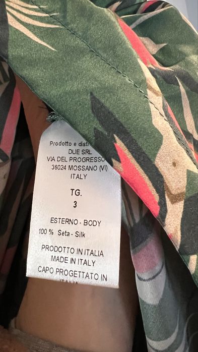 Красиві легкі сукні з довгим рукавом