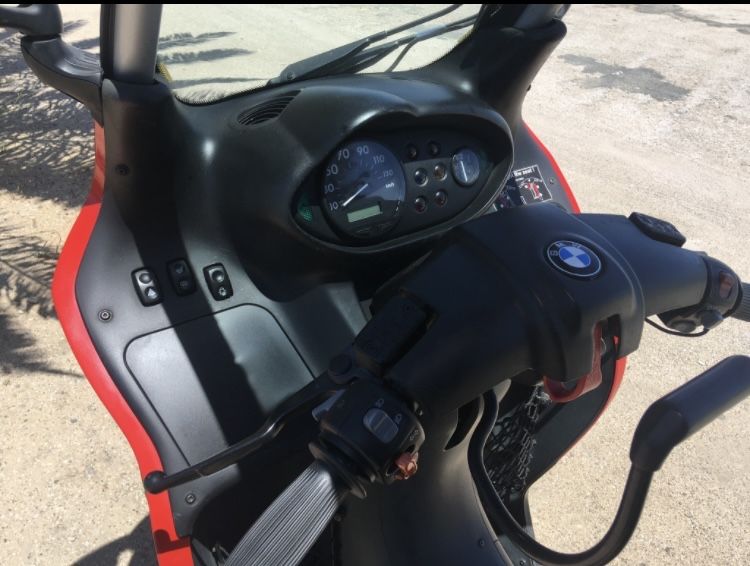 BMW modelo C1  200