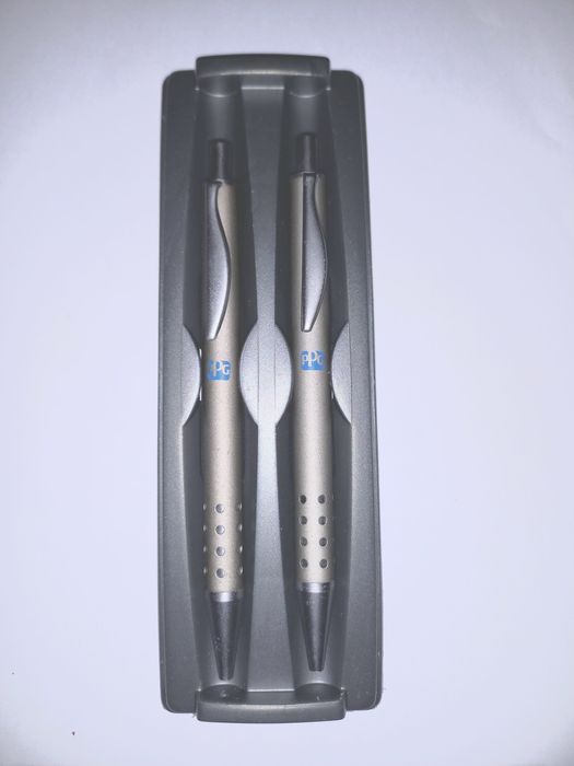 Conjunto de 2 canetas com caixa