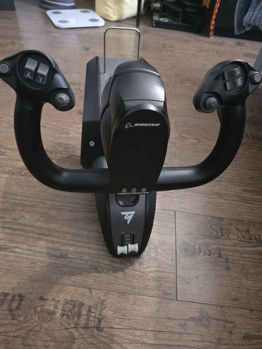 Штурвал Thrustmaster TCA Yoke pack  Boeing Edition