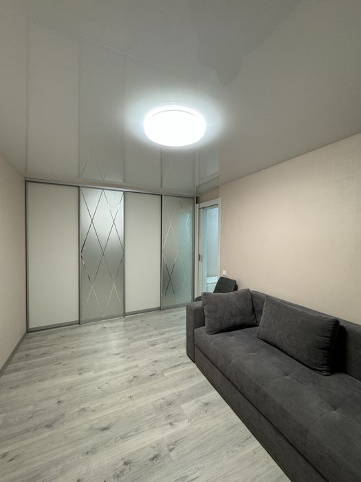 Сдам долгосрочно 2 комн квартиру на Алексеевке