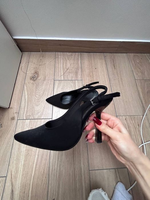 Czarne eleganckie buty Bershka 36 – jak nowe, wysyłka możliwa!