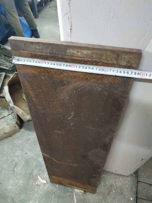 Плита металева товщиною 2см 120см*38см