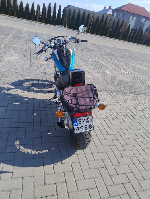 Motocykl Intruder