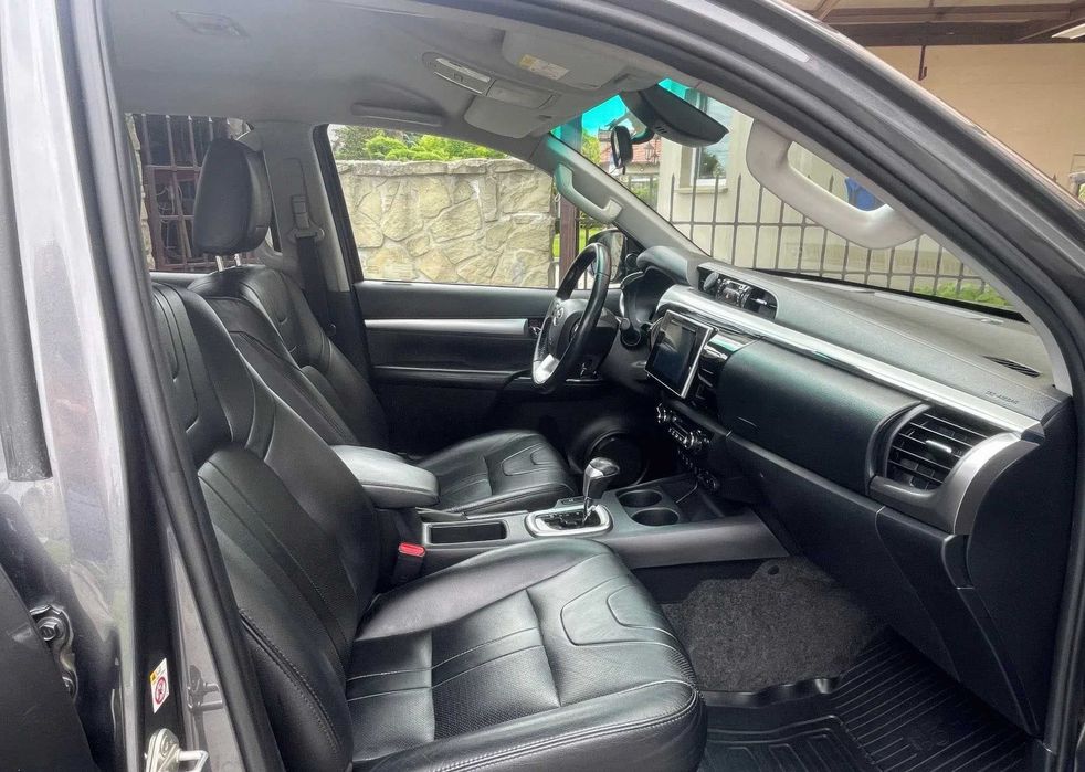 2017 Toyota Hilux 2.4 D-4D Double Cab SR5 4x4