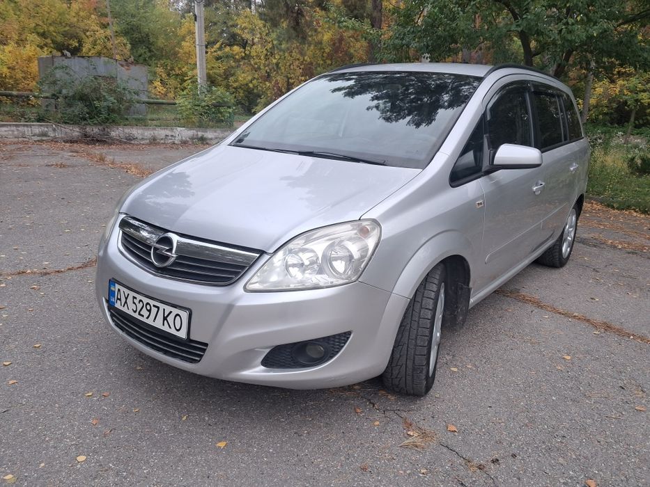 Opel Zafira 2008. Газ