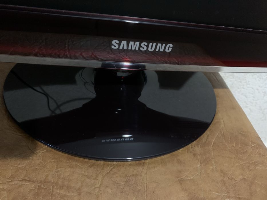 Монітор  SAMSUNG