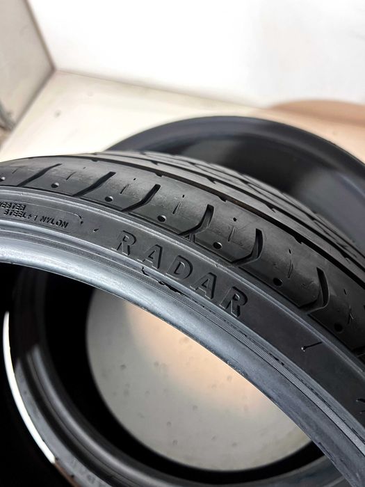 Pneus Radar Dimax R8 - 225/30/20 - Excelentes