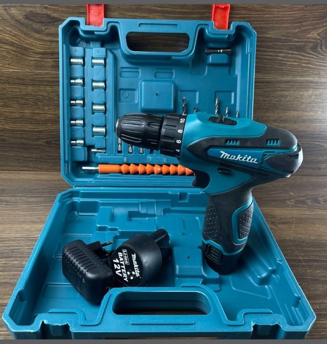 Шуруповерт Makita