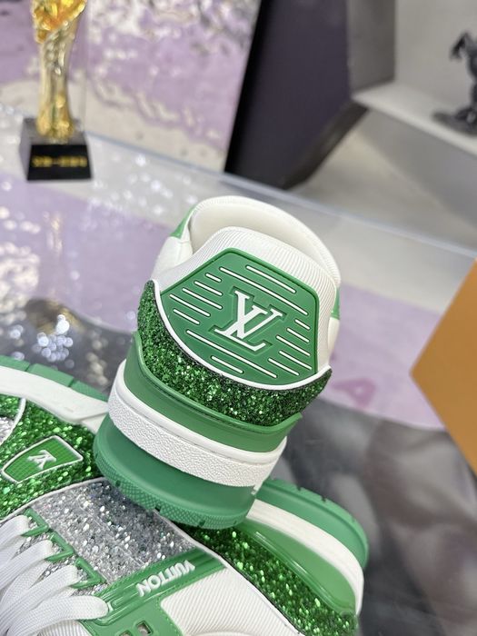 Sapato L o u is-Vuii t o N '' novo sem uso na caixa