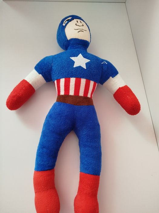 Продам улюбленого героя капітан Америка