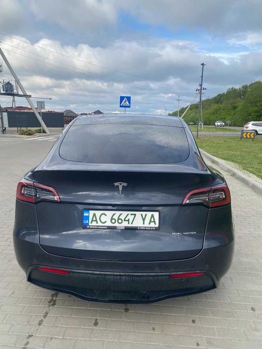 Продам авто Tesla Model Y