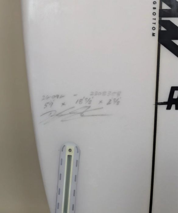 Surfboard/ Prancha de surf Dylan Raptor 5'9'' | 26.09 L