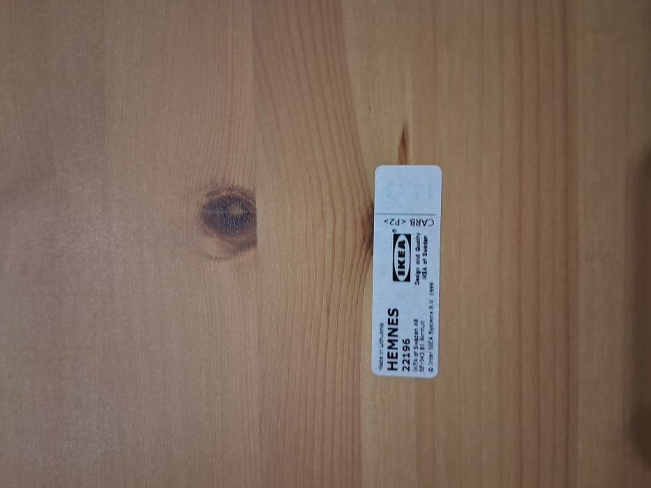 Drewniany stolik kawowy Ikea Hemnes