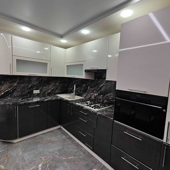 Оренда 2-кім. квартири з євроремонтом в ЖК Андорра