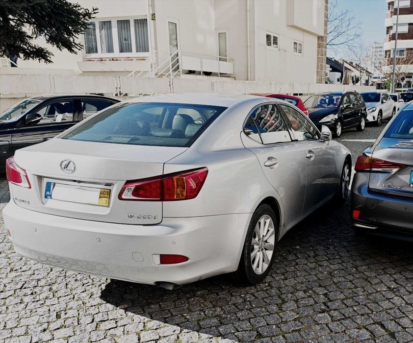 LEXUS IS 220 D - Luxury Full Extras - 177cv - 2009