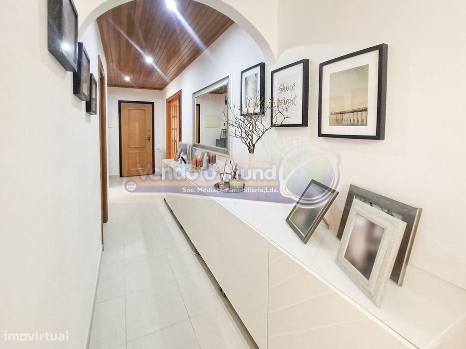 Apartamento T4 em Benavente (B659)