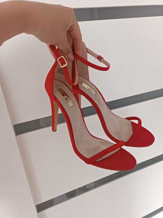 Buty sandały na obcasie czerwone Primark 40/41