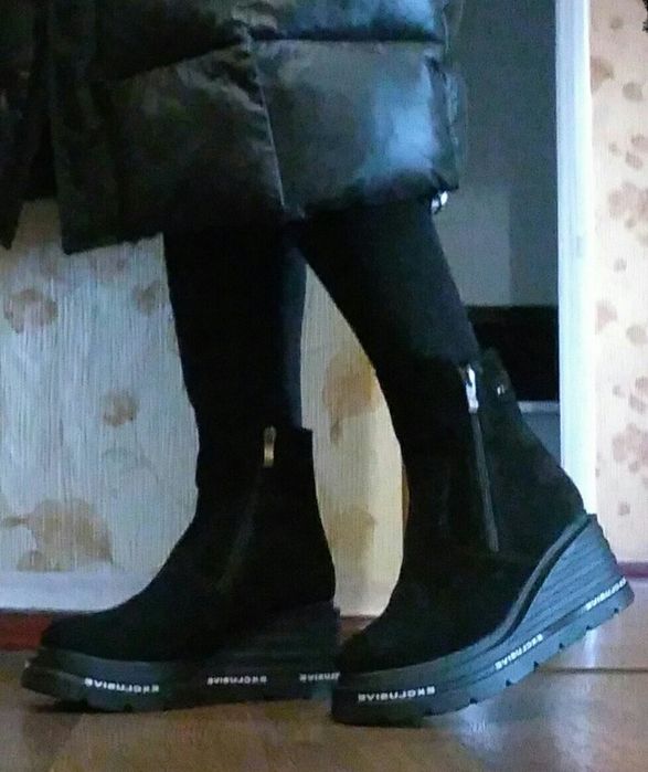 Продам черевики жіночі, зима