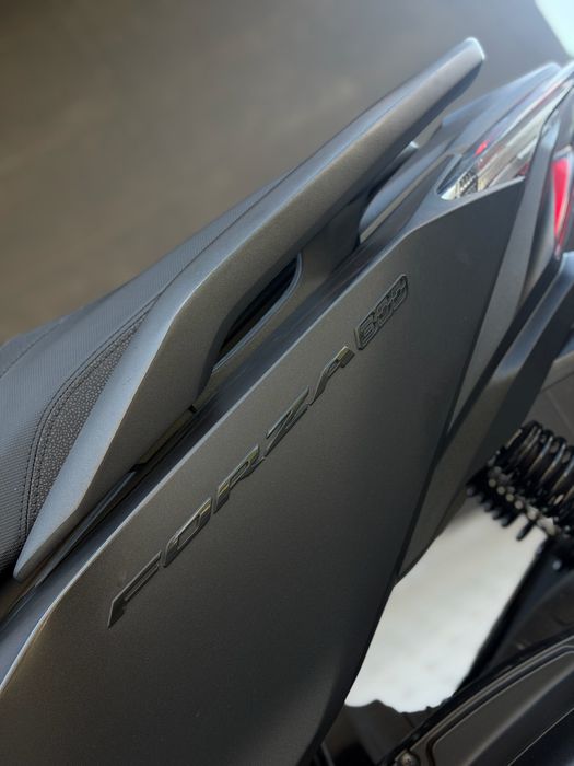 HONDA FORZA 300 - Ótimo Estado!